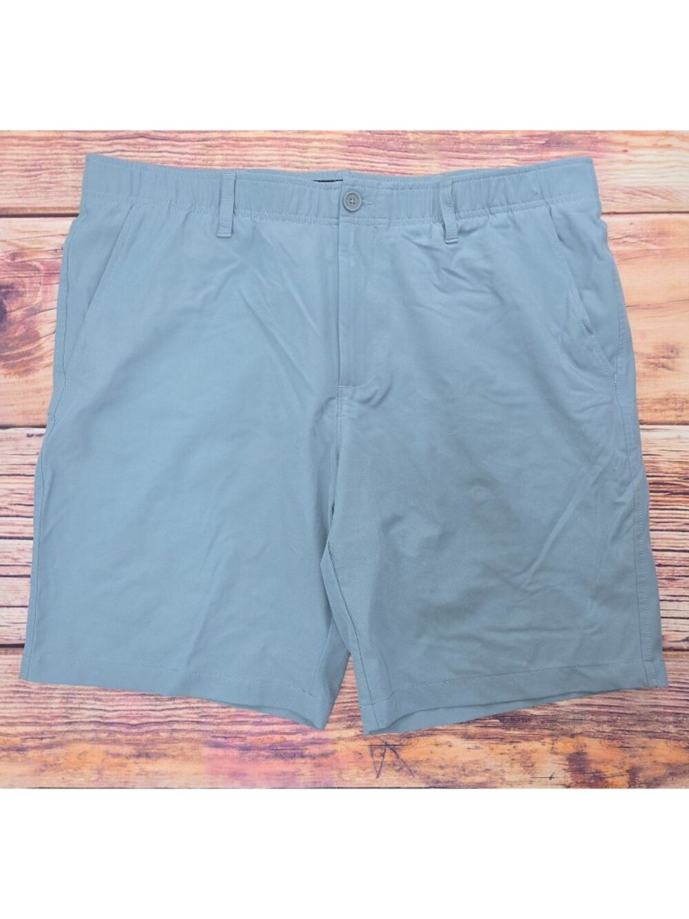 Under Armour Men's Gray Performance Shorts Size 40